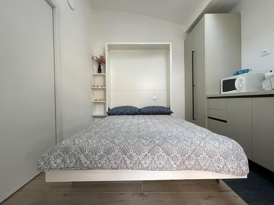 Appartamento Grazioso Monolocale Milano Esterno foto